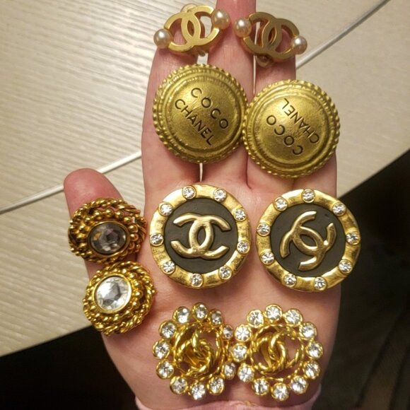 Meet your Posher, Addy - Picture 3 of 16